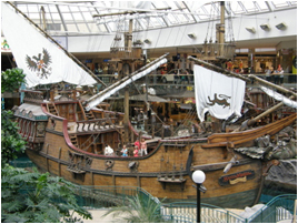 1986年ﾊﾞﾝｸｰﾊﾞｰで開催されたエキスポの時に作られた海賊船サンタマリアのレプリカ（ｳｪｽﾄｴﾄﾞﾓﾝﾄﾝﾓｰﾙの中にある）