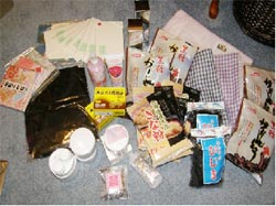日本の両親から届いた嬉しい品々