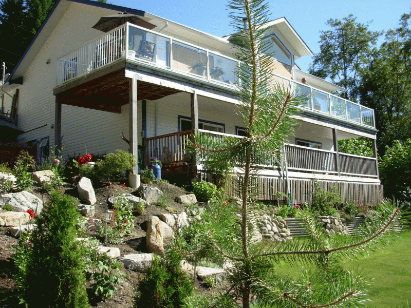 Sechelt Inlet Bed & Breakfast