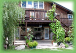BirdSong Chalet Niagara B&B 