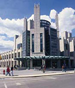 Queen�fs University School of English